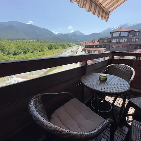 Daniel's - 4 Season アパート