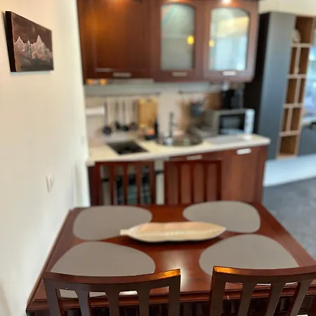 Daniel's - 4 Season *