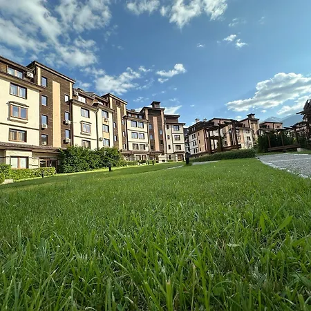 Daniel's - 4 Season Apartman Banszko