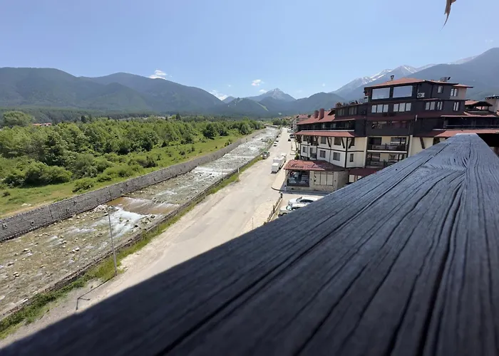 Daniel's - 4 Season Apartman Banszko